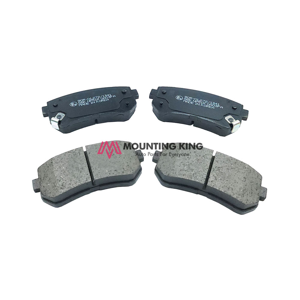 AM Autoparts Front Ceramic Brake Pad Set For Hyundai Elantra GT, Kona, Kia Forte, Soul